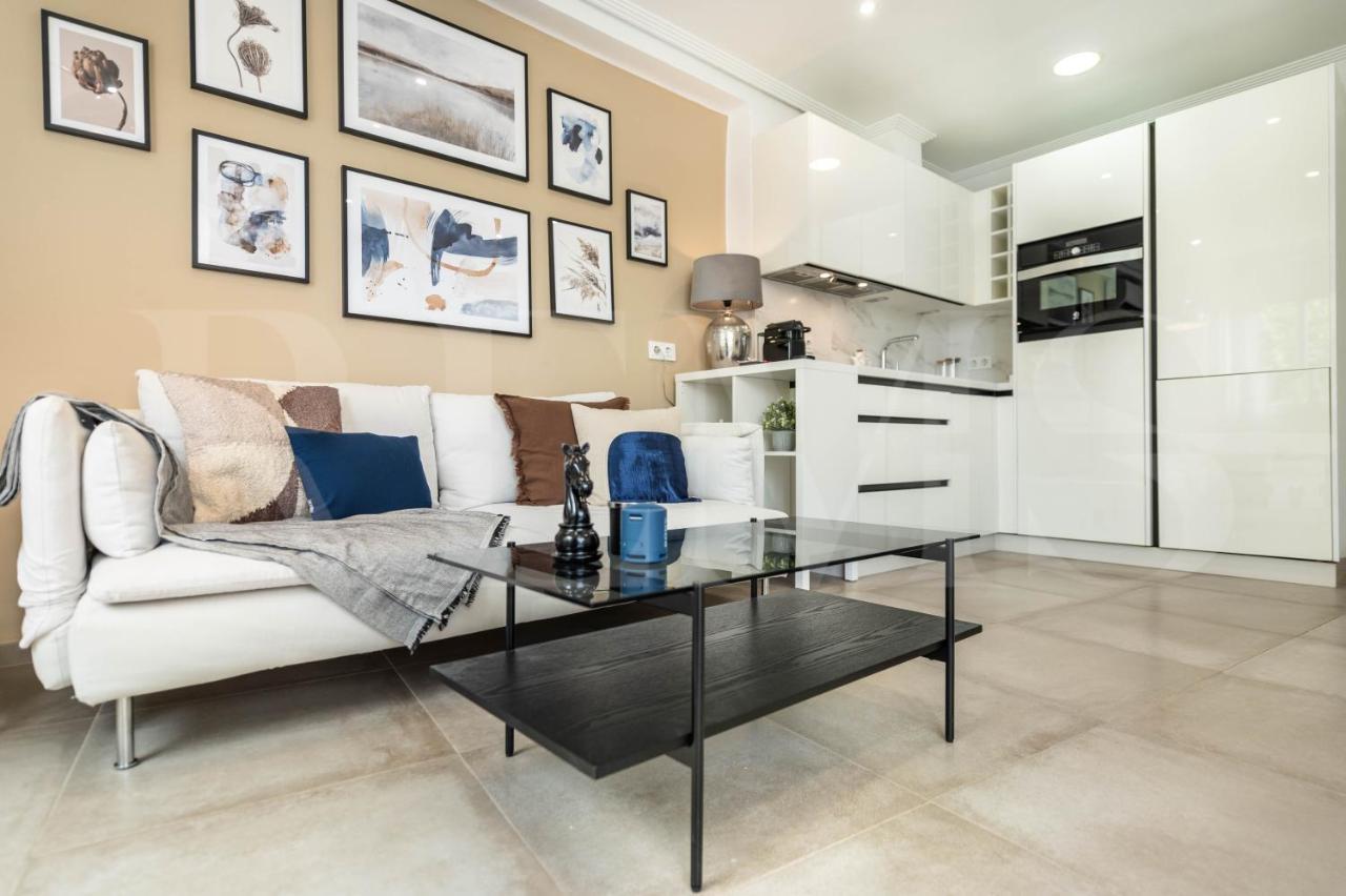 Serene & Spacious Apartment - Center By Rems Μάλαγα Εξωτερικό φωτογραφία