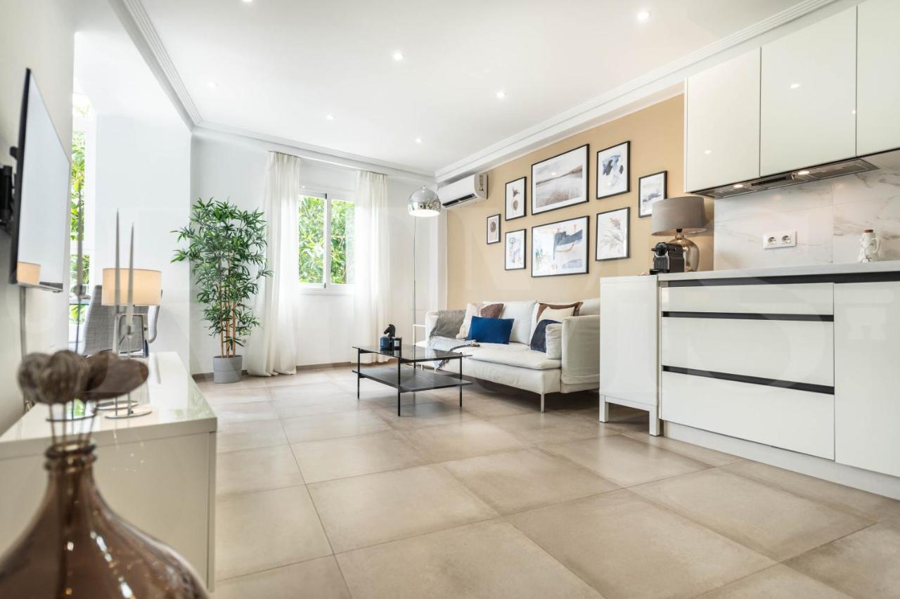 Serene & Spacious Apartment - Center By Rems Μάλαγα Εξωτερικό φωτογραφία