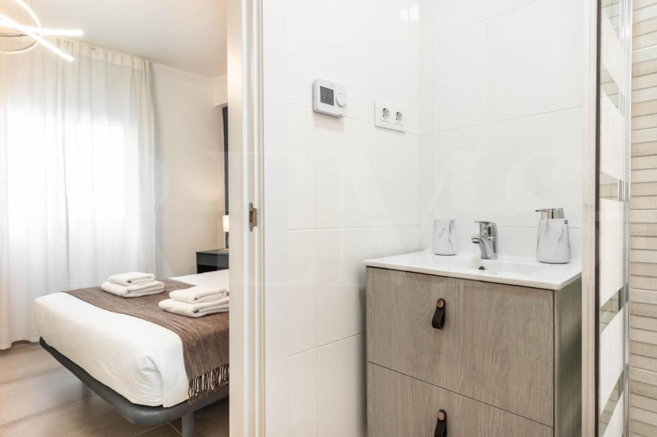 Serene & Spacious Apartment - Center By Rems Μάλαγα Εξωτερικό φωτογραφία