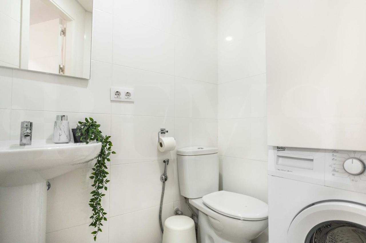 Serene & Spacious Apartment - Center By Rems Μάλαγα Εξωτερικό φωτογραφία