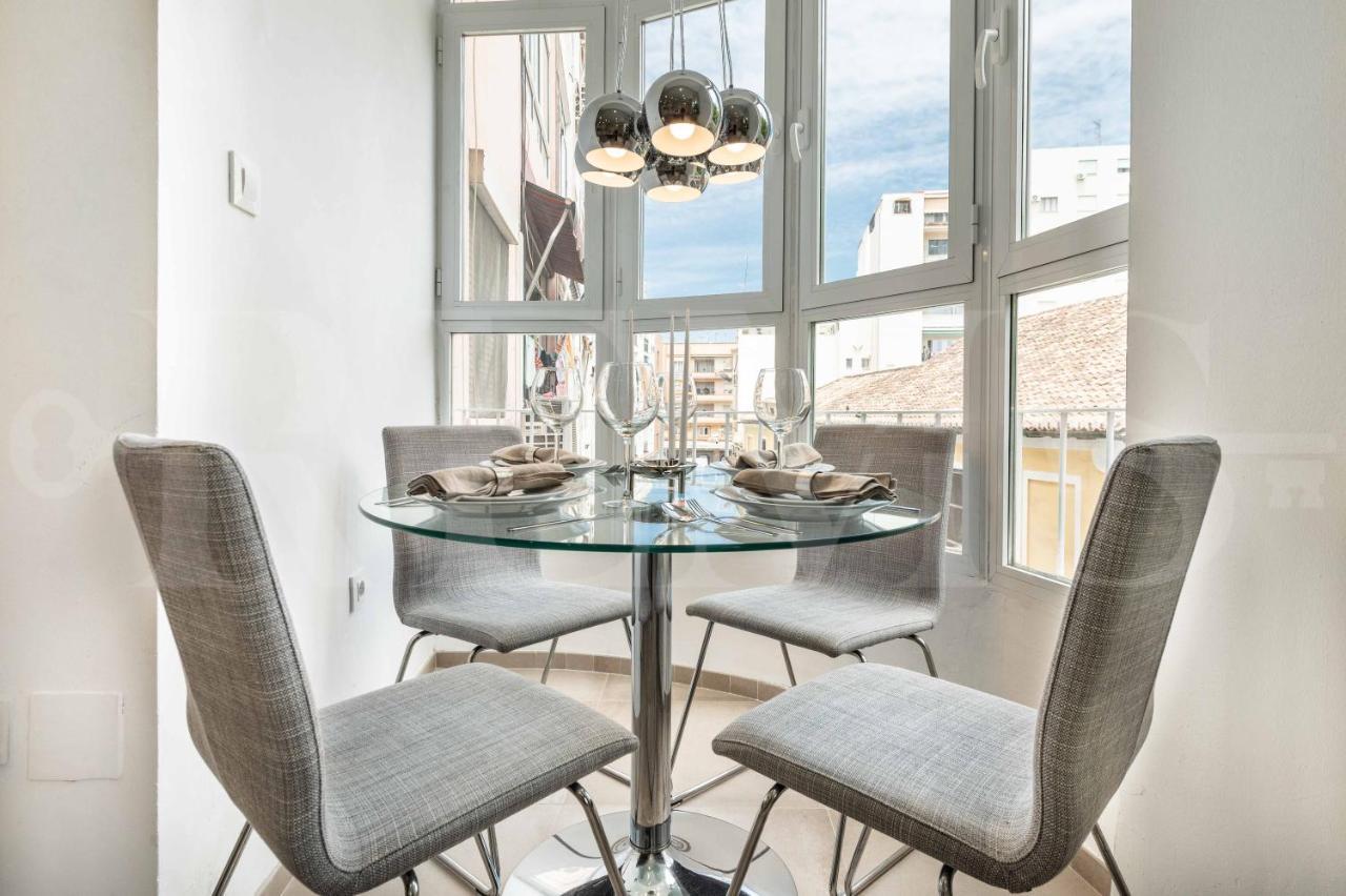 Serene & Spacious Apartment - Center By Rems Μάλαγα Εξωτερικό φωτογραφία
